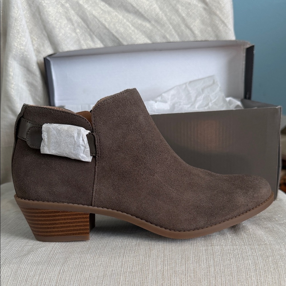 Vionic Brown Suede Ankle Booties